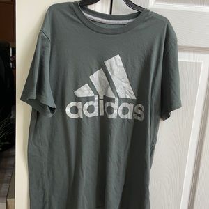 Adidas Tshirt